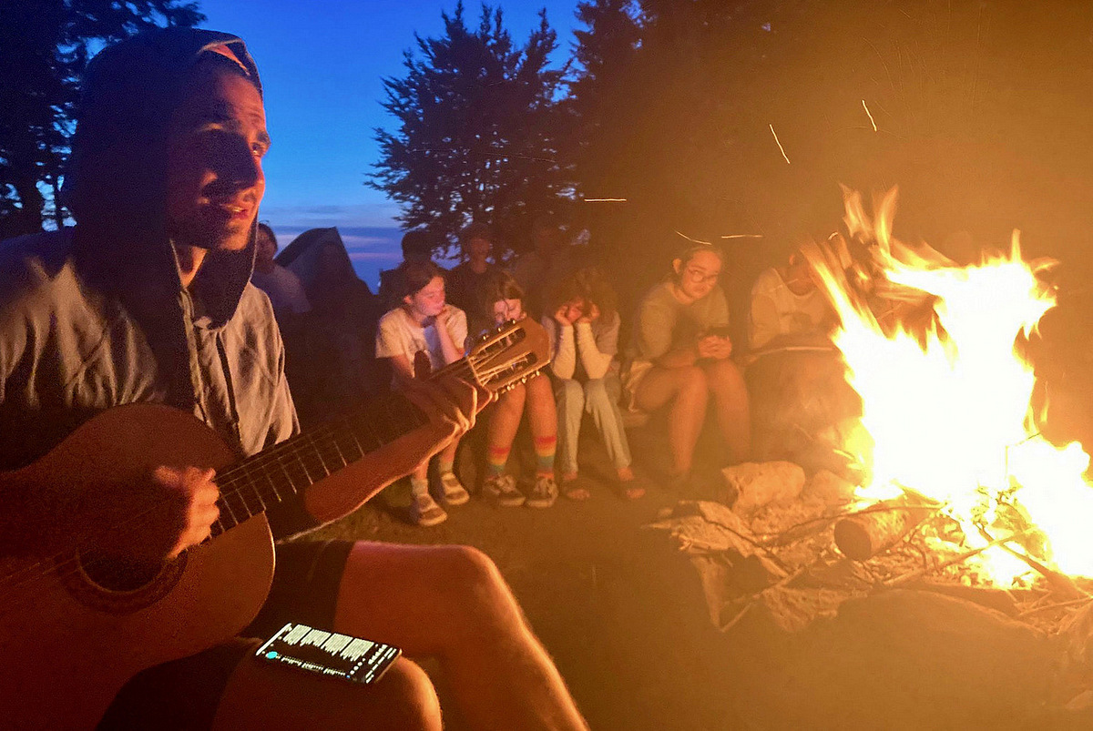 Obozy dla młodzieży w górach - Bieszczady - ognisko