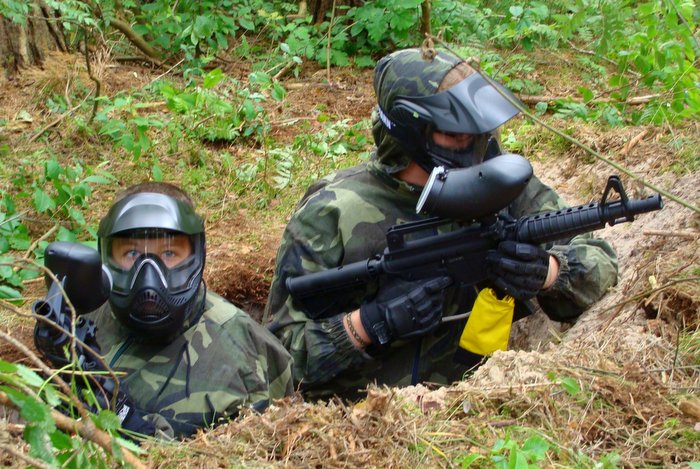 Obóz paintballowy